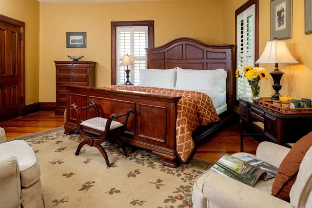 Vineyard View guest room in the historic inn at Engadine Inn and Cabins. Vineyard View guest room in the historic inn at Engadine Inn and Cabins.